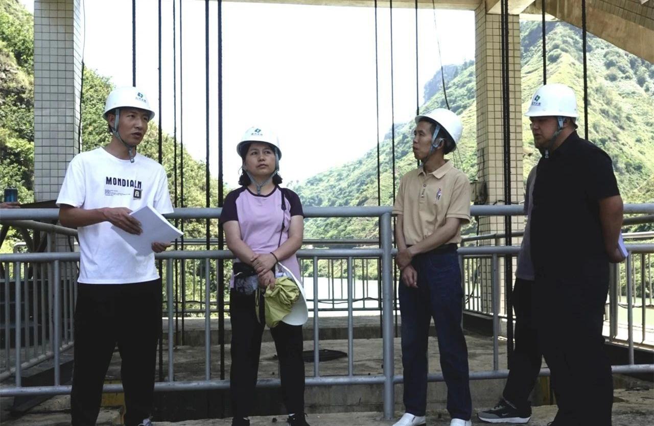 六盤水水務(wù)局開展專項(xiàng)檢查 力保水利水電安全度汛